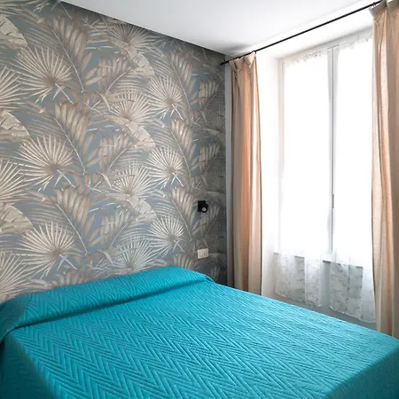 Nomad Guest house 3*