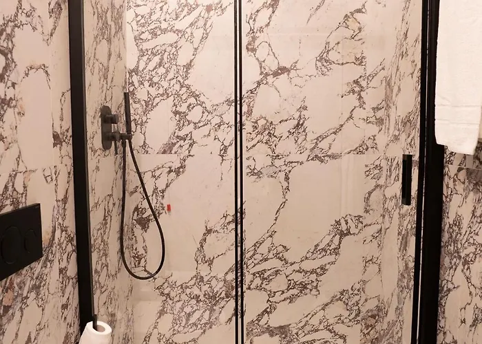 Gæstehus Nomad La Spezia